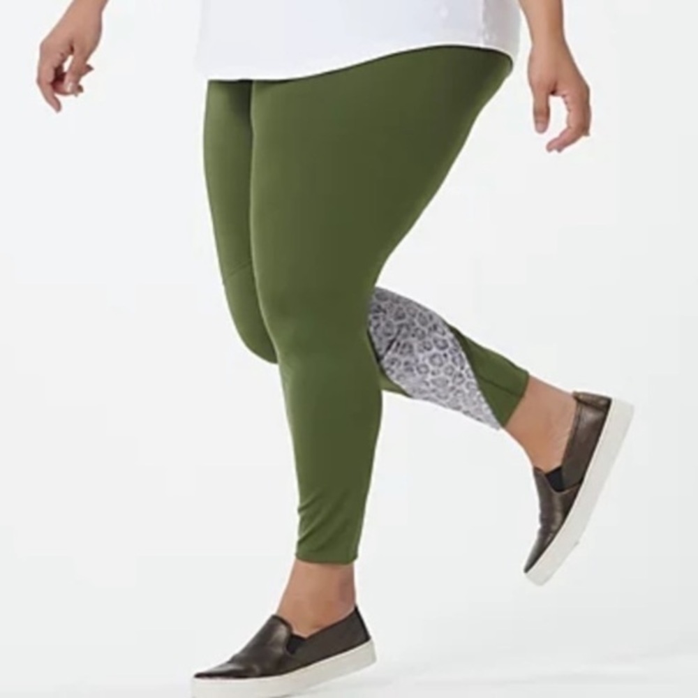 New in Package Soulgani Active Bali Beach Babe Strong Soul Leggings Size 4x